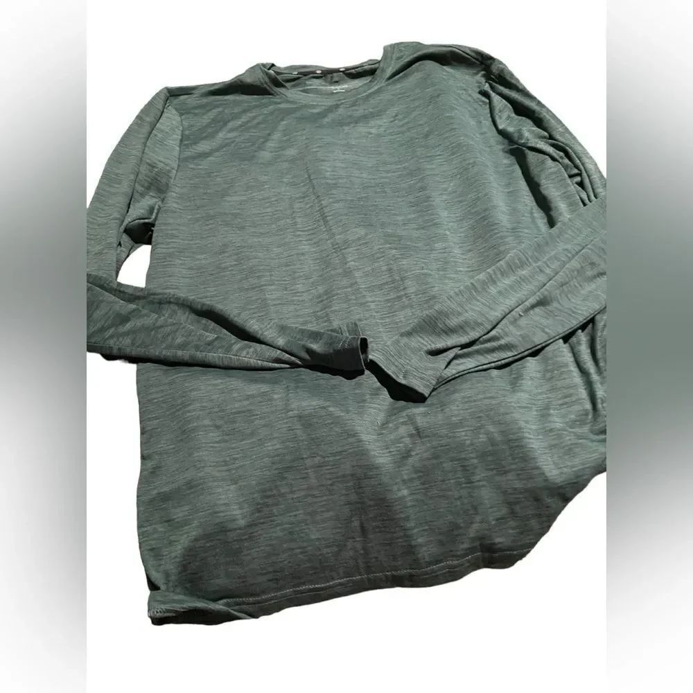 Zella size large long sleeved dri fit tee shirt excellent see pics